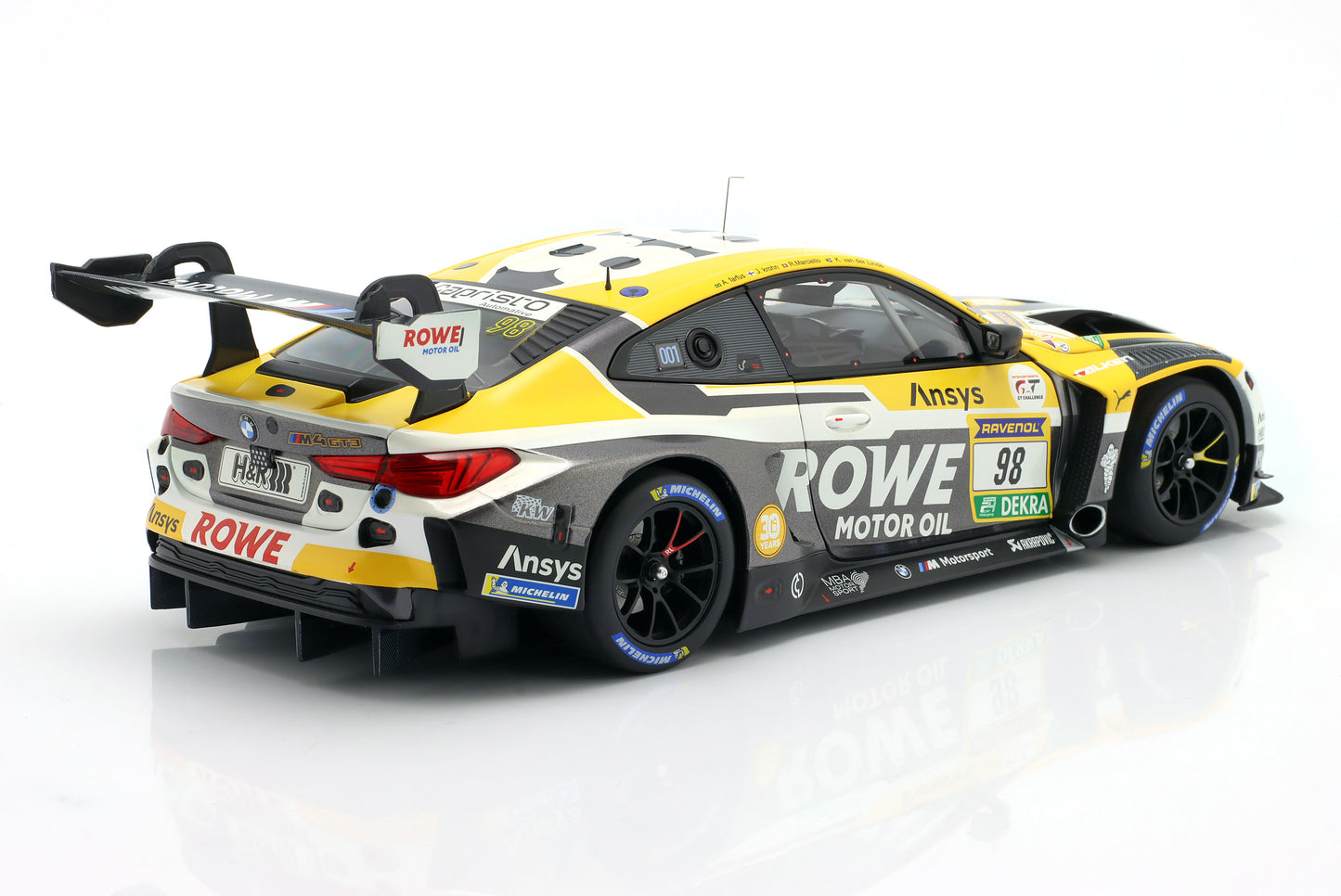 BMW M4 GT3 Rowe Racing Farfus, Krohn, Marciello, Van der Linde Sieger 24h Nürburgring 2025 Minichamps 1:18