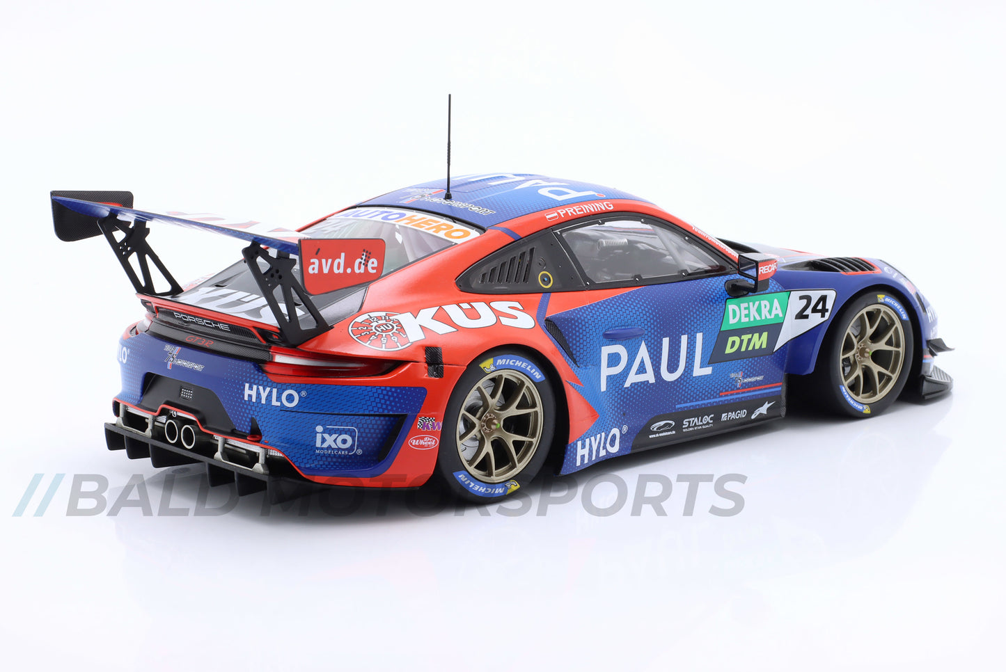 Porsche 911 GT3 R KÜS Team75 Bernhard erster Porsche DTM Sieg 2022 1:18 Minichamps