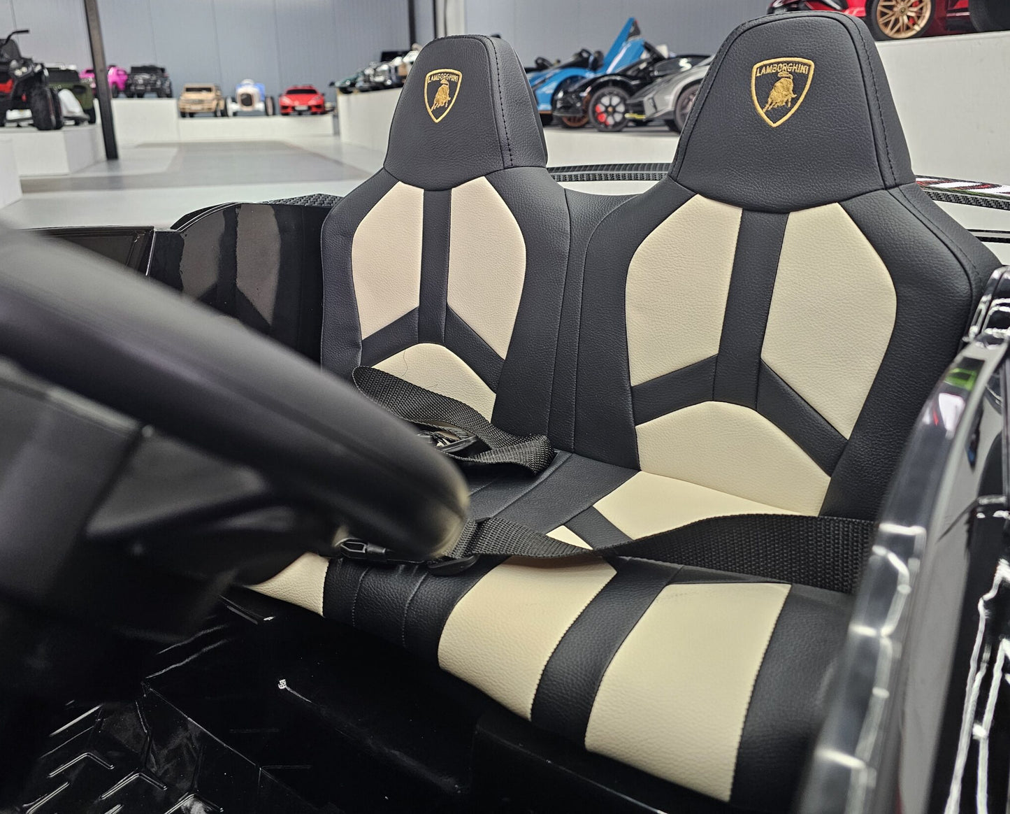 Lamborghini Aventador 2-Sitzer Kinderauto 24 Volt Drift Schwarz Metallic