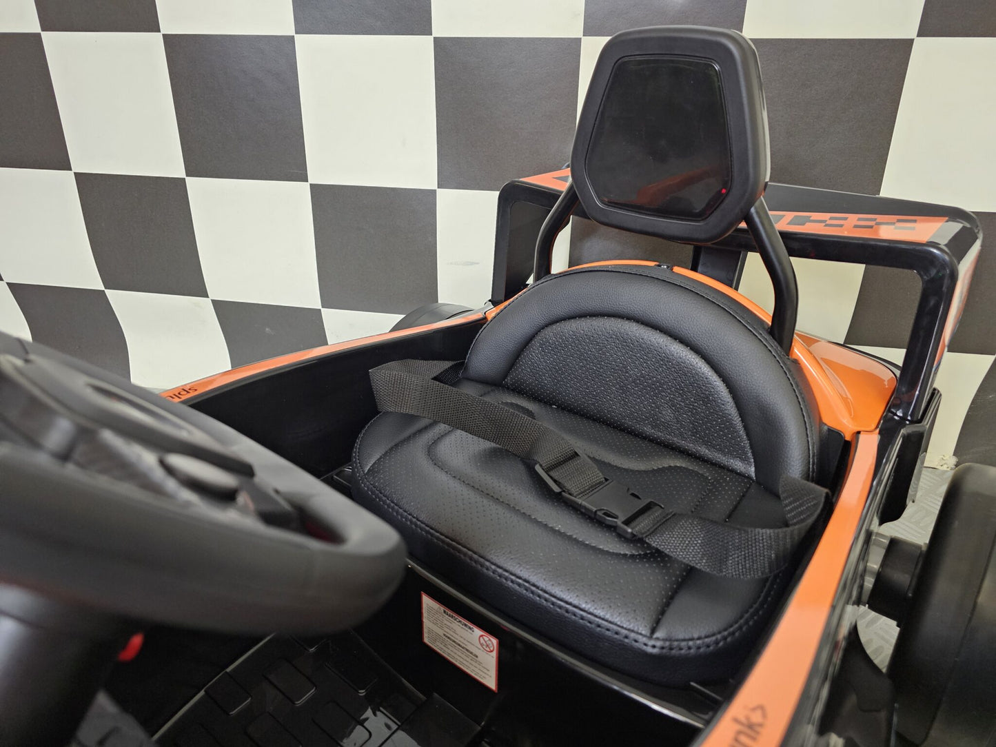 McLaren Formel 1 Kinderauto 12 Volt Orange mit Fernbedienung