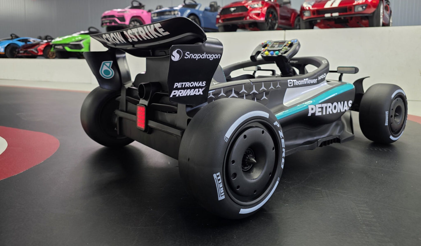 Mercedes Formel 1 Kinderauto 12 Volt Schwarz mit Fernbedienung