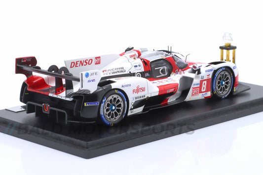 Toyota GR010 Hybrid Toyota Gazoo Racing Sieger 24h Le Mans 2022 1:43 Spark
