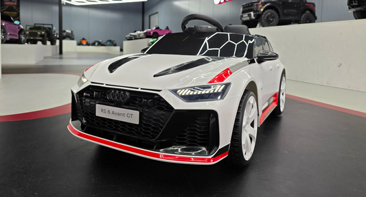Audi RS6 Avant GT Kinderauto 12 Volt weiß mit Fernbedienung