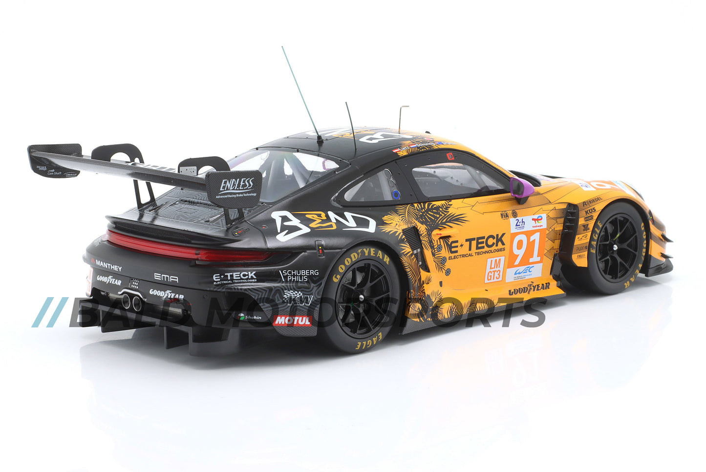 Porsche 911 GT3 R Manthey EMA Klassensieger 24h Le Mans 2024 1:18 Ixo