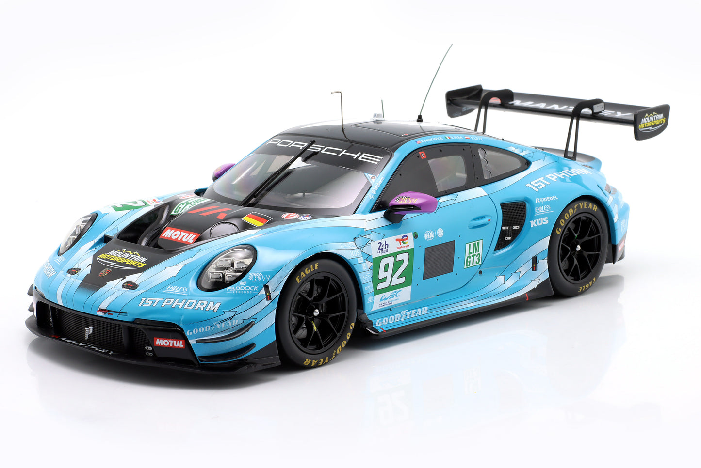 Porsche 911 GT3 R Manthey 1st Phorm 24h Le Mans 2025 Hardwick, Lietz, Pera 1:18 Ixo