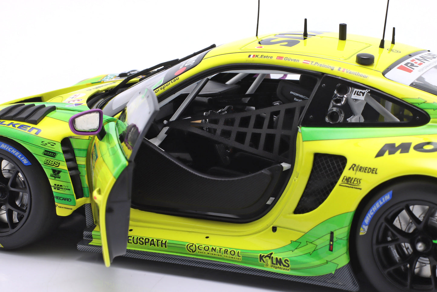 Porsche 911 GT3 R Manthey Racing Zweiter 24h Nürburgring 2024 1:18 Minichamps