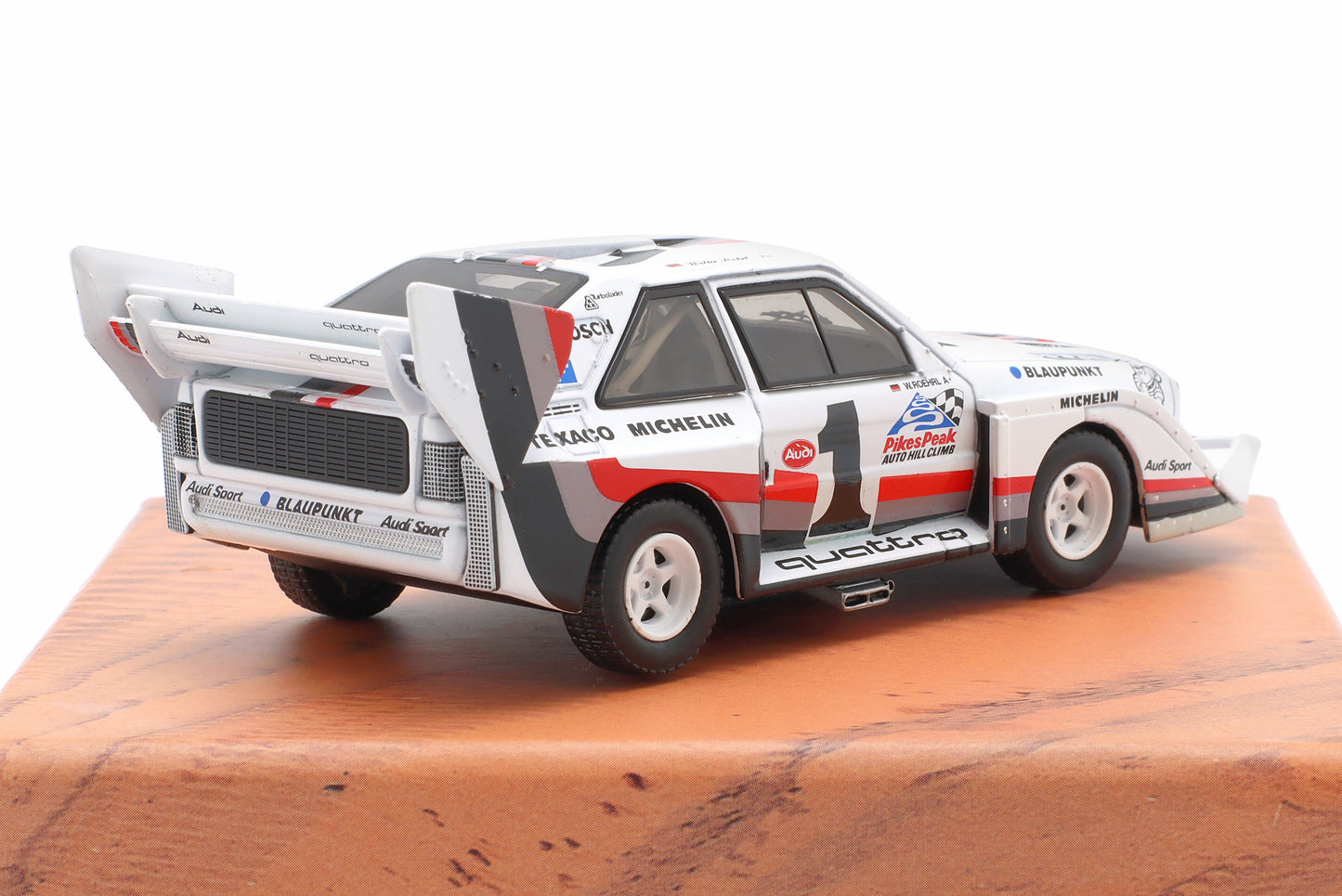 Audi Sport quattro S1 E2 Audi Sport Team Sieger Pikes Peak Hill Climb 1987 1:43 WERK83