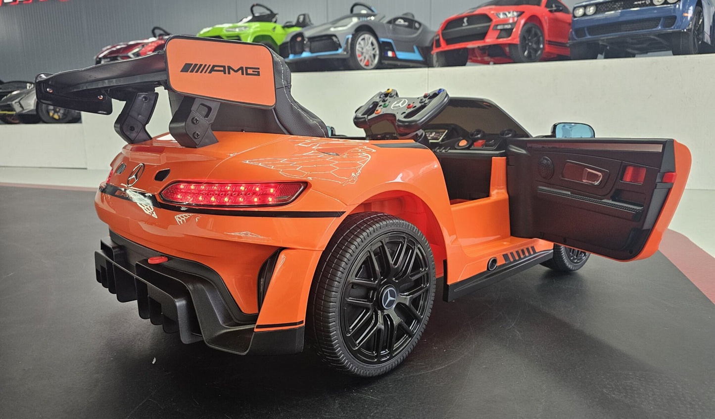 Mercedes-AMG GT3 Kinderauto 12 Volt Orange mit Fernbedienung