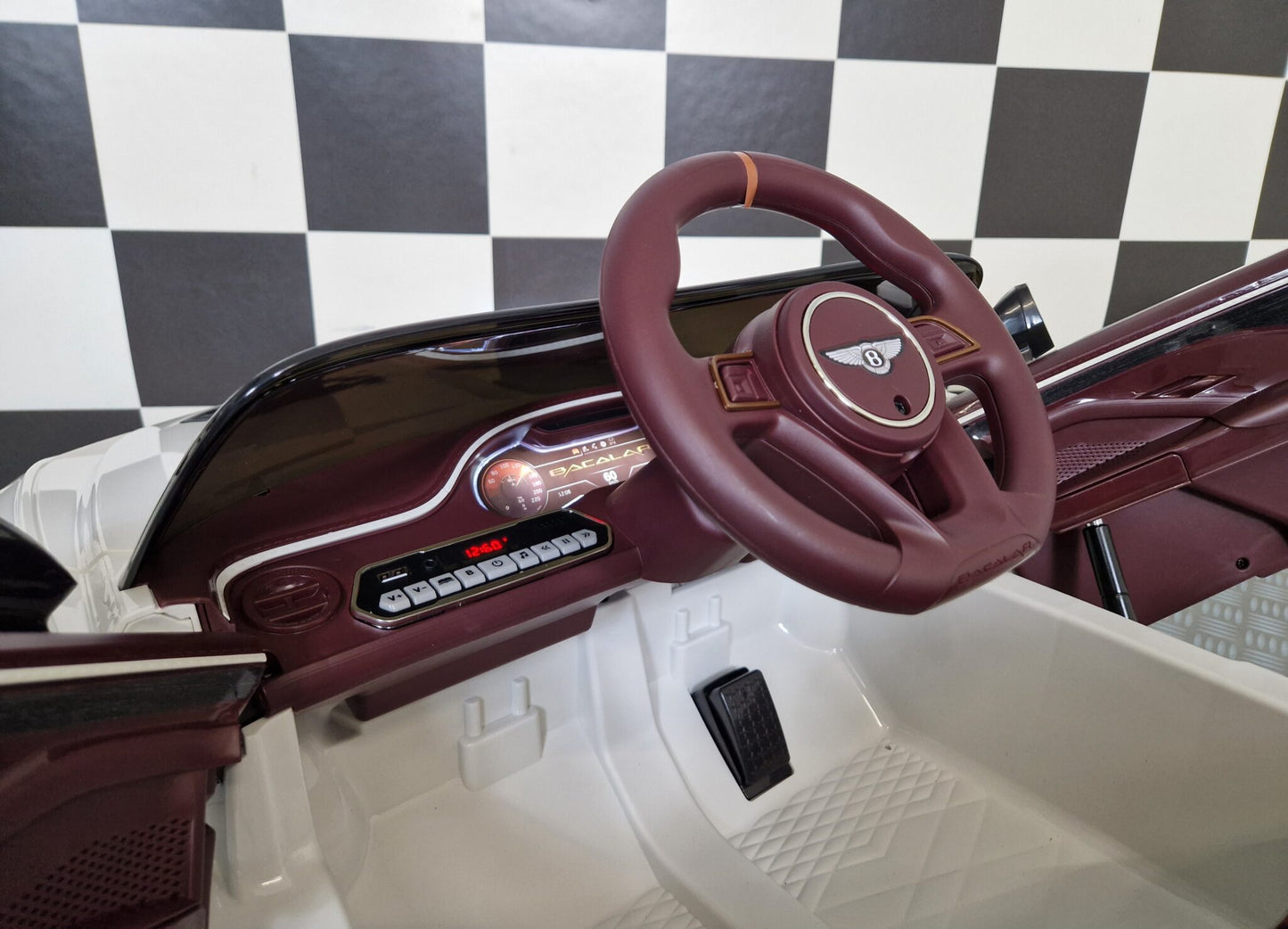 Bentley Bacalar Kinderauto 12 Volt Weiß mit Fernbedienung