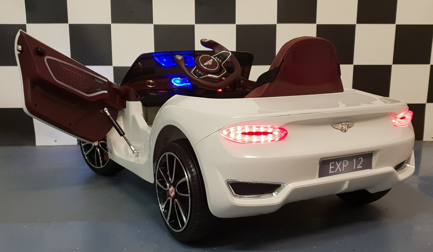 Bentley EXP 12 Kinderauto 12 Volt mit Fernbedienung Weiß| Offiziell lizenziert (Kopie)