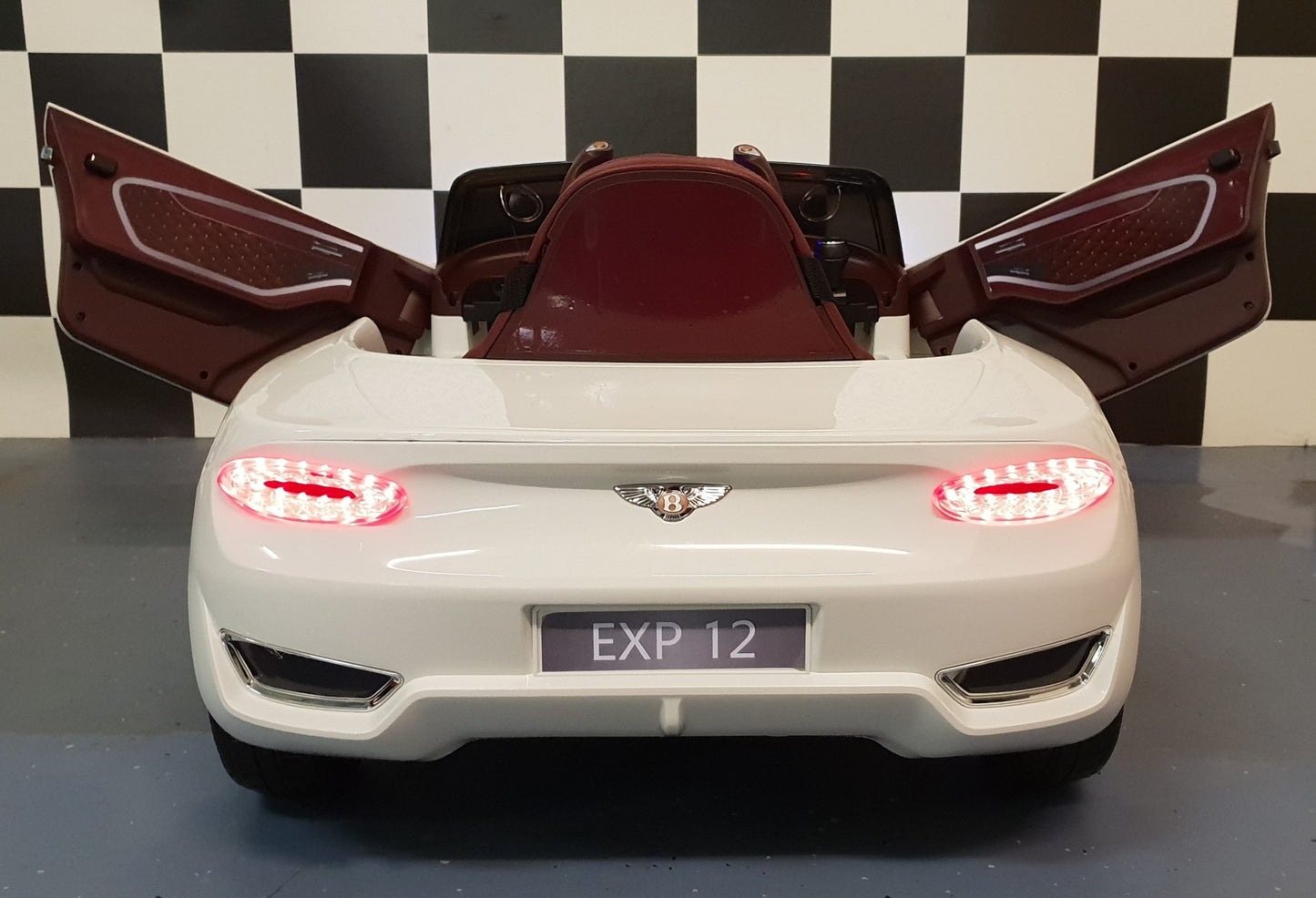 Bentley EXP 12 Kinderauto 12 Volt mit Fernbedienung Weiß| Offiziell lizenziert (Kopie)