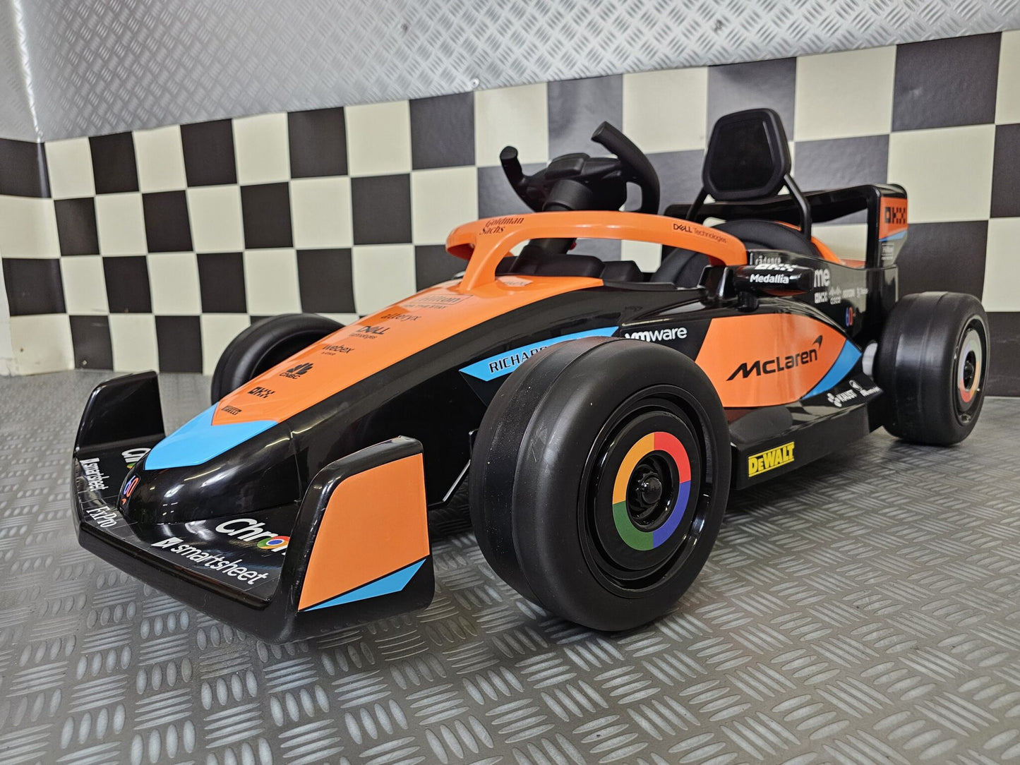 McLaren Formel 1 Kinderauto 12 Volt Orange mit Fernbedienung