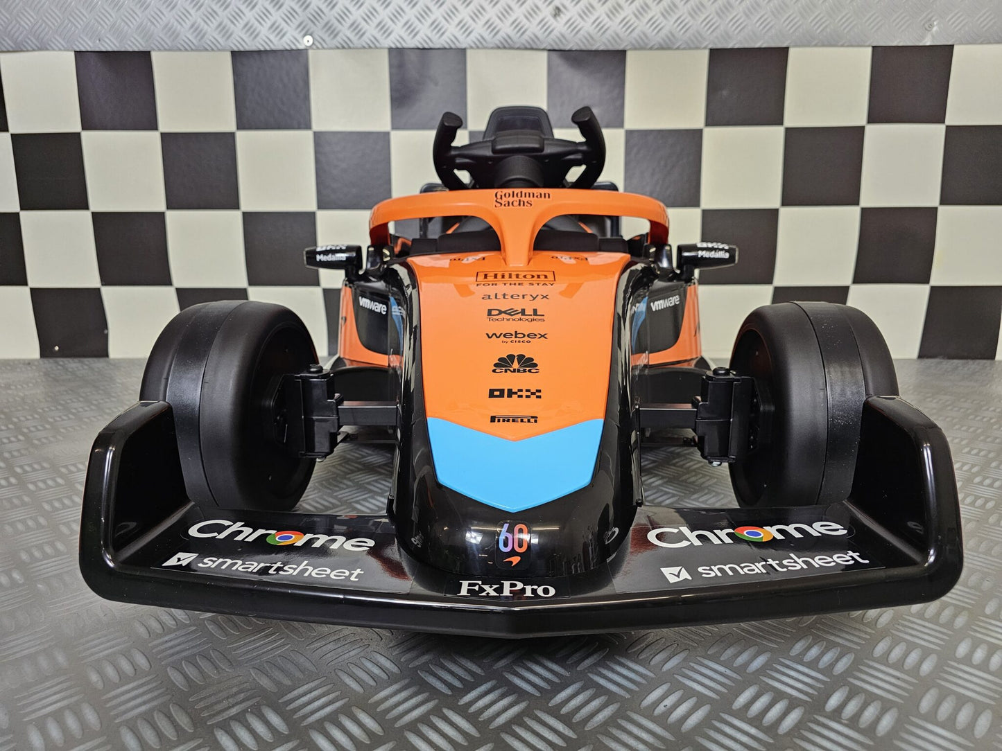 McLaren Formel 1 Kinderauto 12 Volt Orange mit Fernbedienung