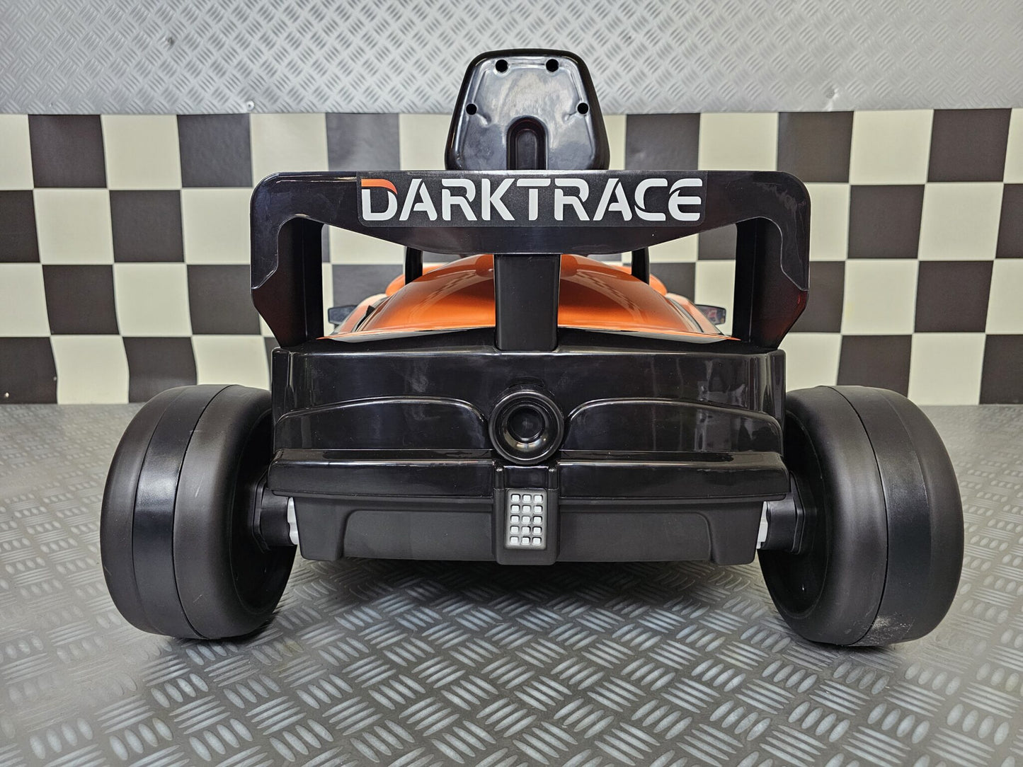 McLaren Formel 1 Kinderauto 12 Volt Orange mit Fernbedienung