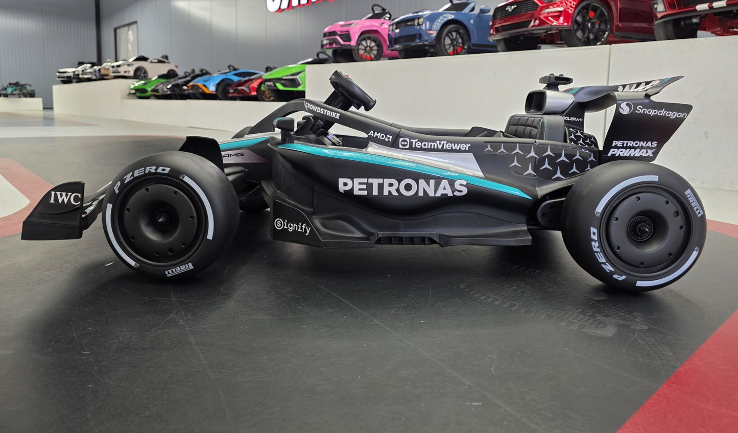 Mercedes Formel 1 Kinderauto 12 Volt Schwarz mit Fernbedienung